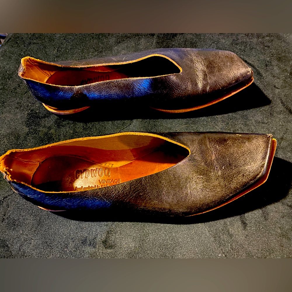 Cydwoq casual leather flats